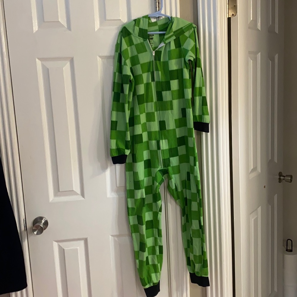 Minecraft onesie boys size 10 / 12